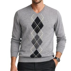 Hugo BOSS Men's Slim Fit Wool V-Neck Gray Argyle Sweater